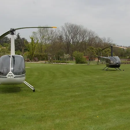 Domaine De La Ruisseliere Hotel *