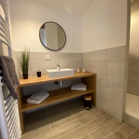 Domaine De La Ruisseliere Hotel Lacenas