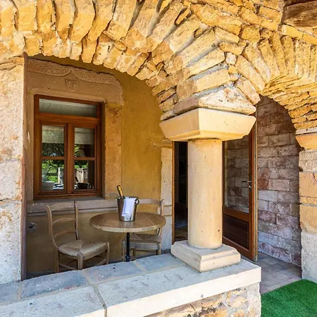 Domaine De La Ruisseliere Hotel *